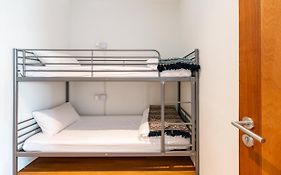 Apt476